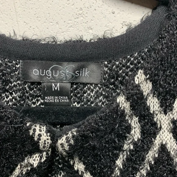 Sweater - Picture 3 of 4